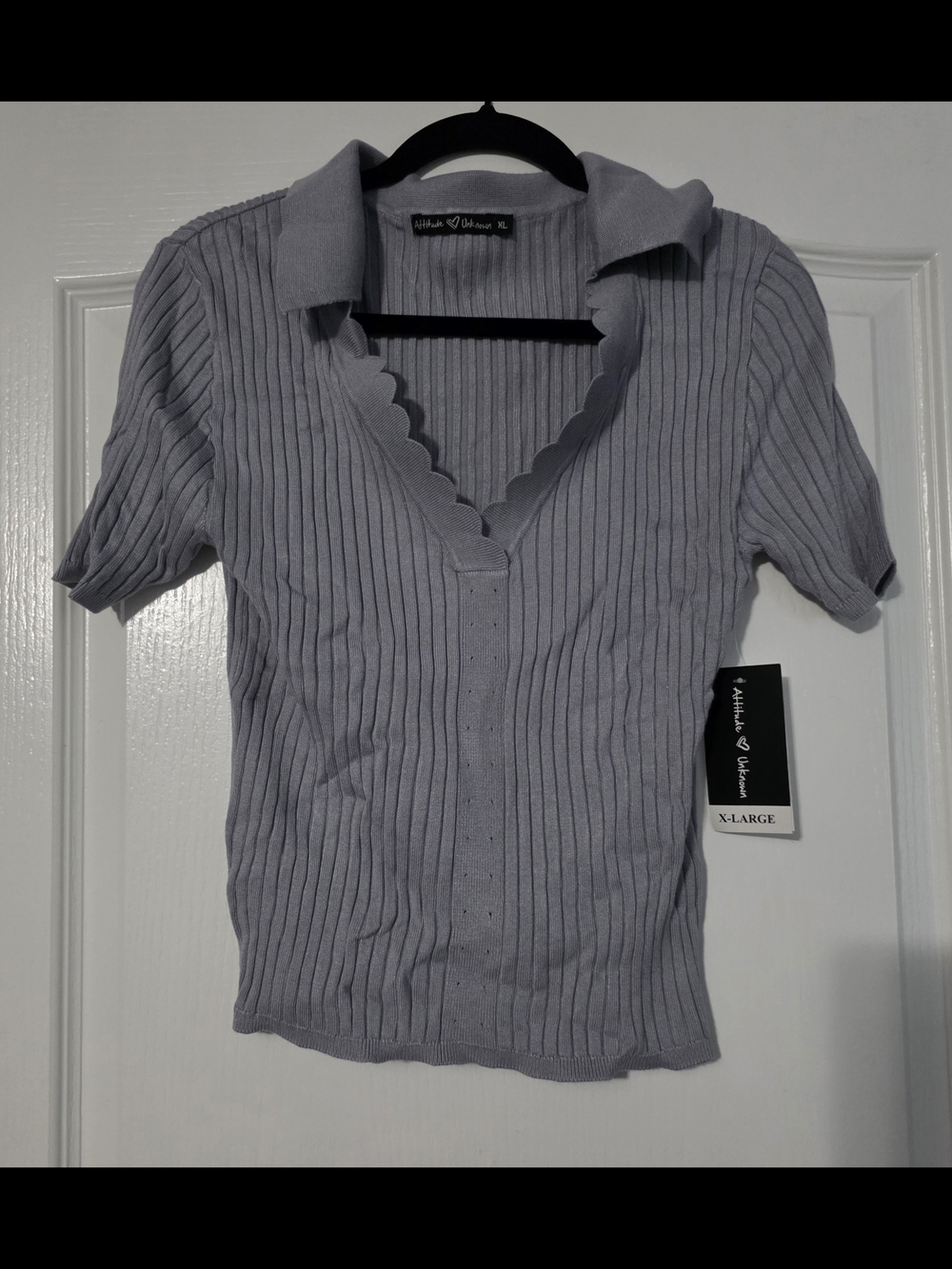 NWT Deep V-Neck Top Xl